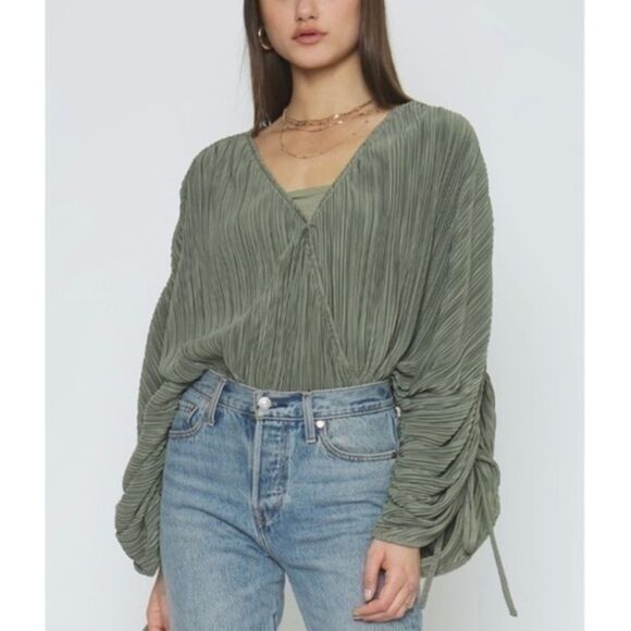 Green Drop Shoulder Bodysuit XS - Picture 2 of 7